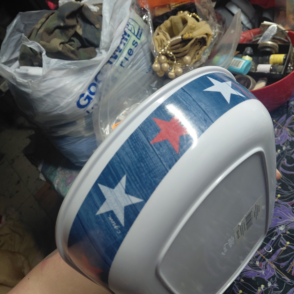 White Food Storage Container - Picture 5 of 6
